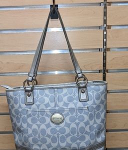 Coach F18922🛑SOLD🛑